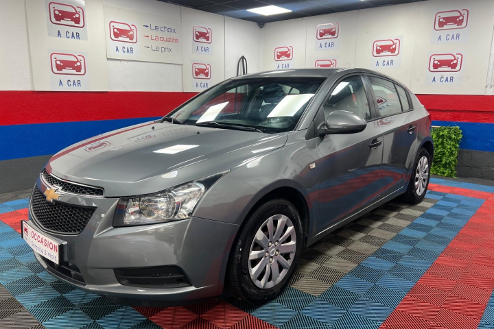 CHEVROLET CRUZE